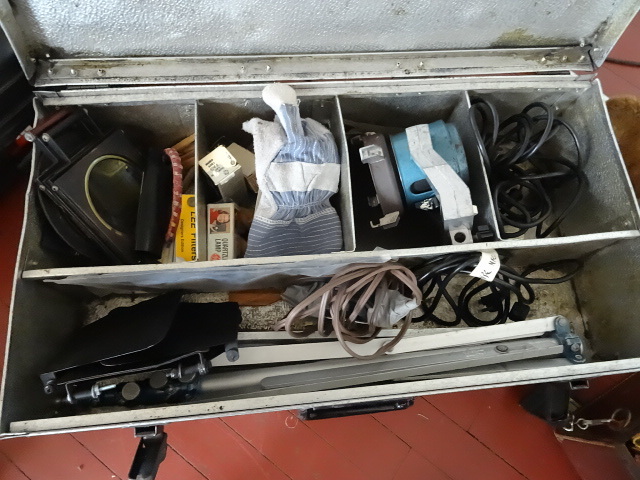 lot 147 image: Lighting Kit in Aluminum Carrying Case