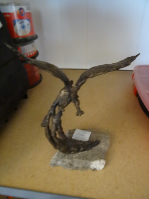 lot 171 image: Bronze Eagle Statue