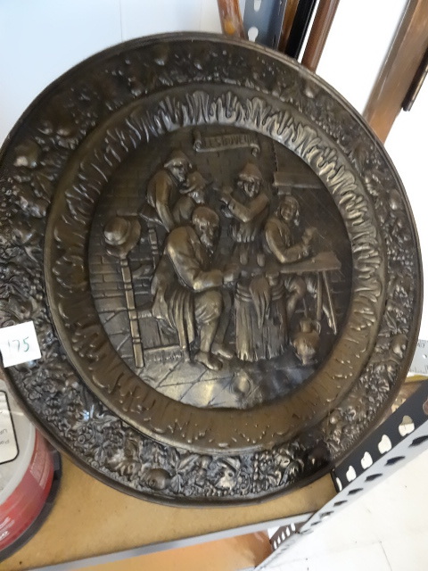 lot 175 image: Brass Wall Hanging 18