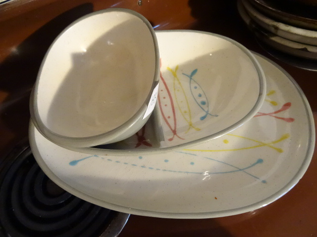 lot 188 image: 3 Pieces of Harker Wave Stone China