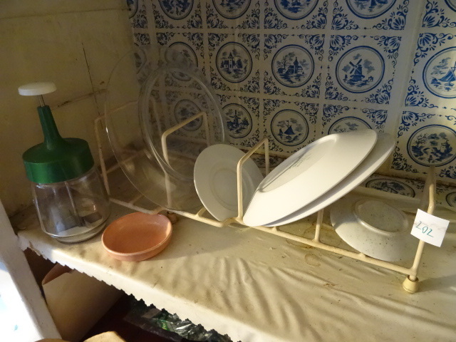 lot 202 image: Metal Dish Rack with Misc Plates