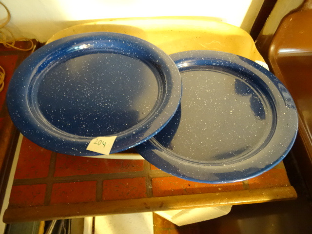 lot 204 image: 2 Enamel Metal Plates 10