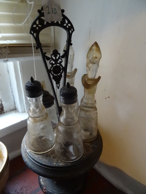 lot 210 image: Silver Plate Table Server