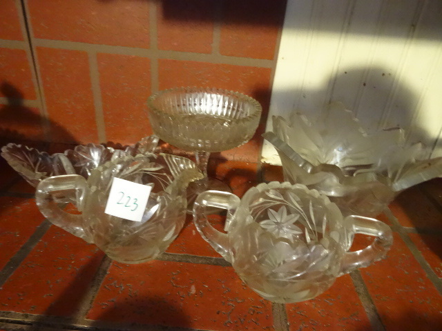 lot 223 image: Misc Crystal Glassware