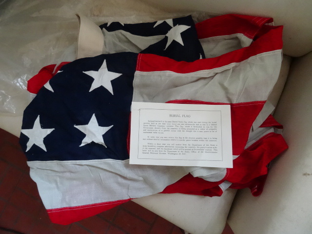 lot 245 image: Vintage American Flag