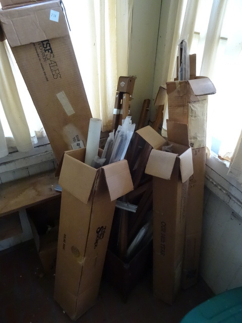 lot 270 image: Misc Framing Pieces and Wood Easels
