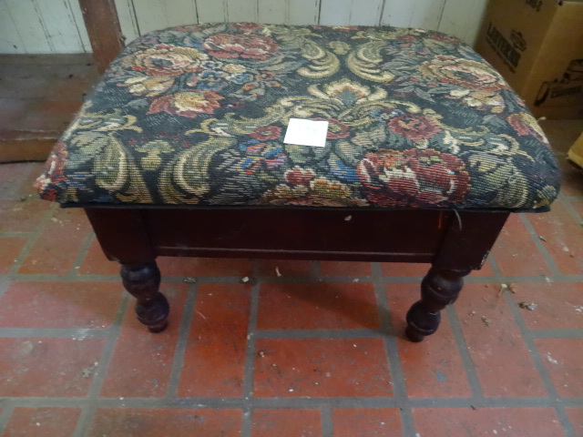 lot 271 image: Vintage Wood Stools. 15 X 11 X 10