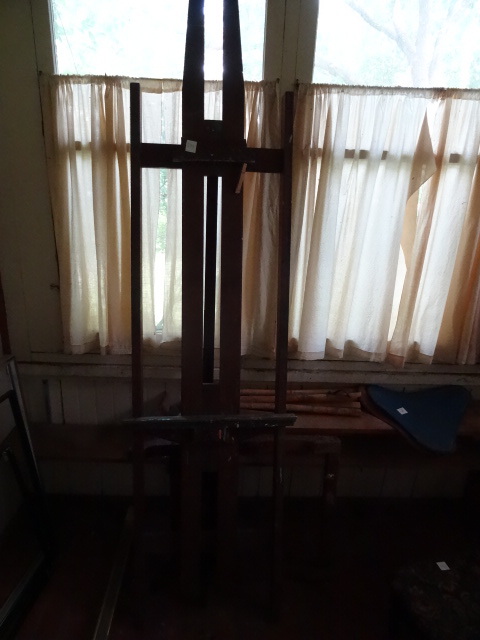 lot 273 image: Large Wood Easel
