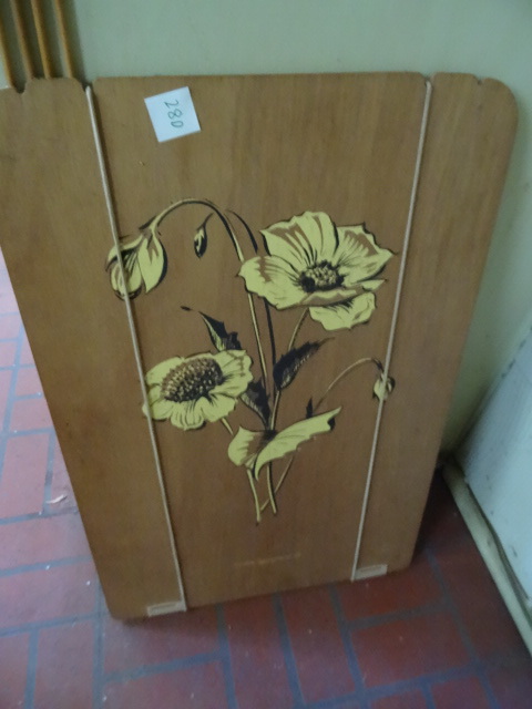 lot 280 image: Artist lap art board