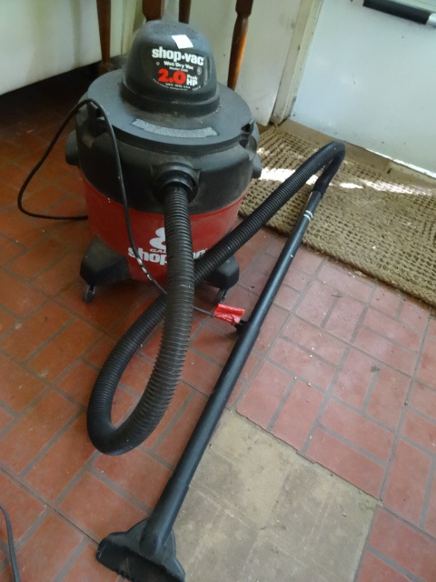 lot 314 image: Shop Vac 2.0 Hp. Wet Dry Shop Vac.