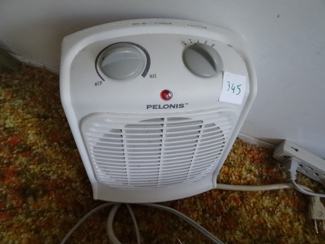 lot 345 image: Pelonis Personal Electric Heater