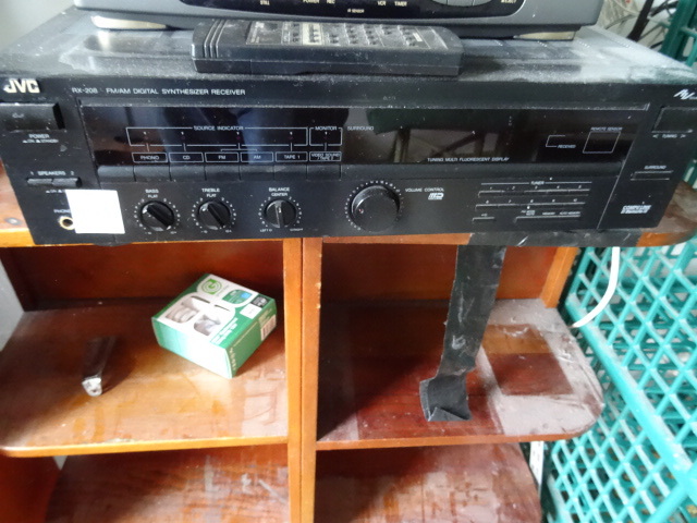 lot 352 image: JVC RX-208 FMAM Digital Synthesizer