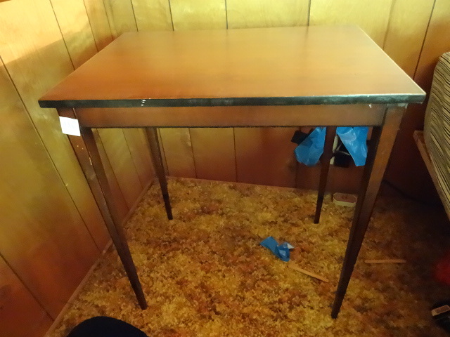 lot 373 image: Vintage Wood End Table 21 X 15 X 24