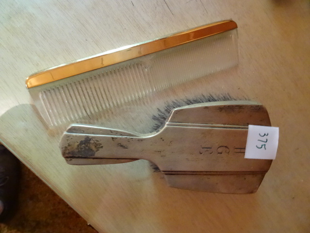 lot 375 image: Vintage Brush and Comb