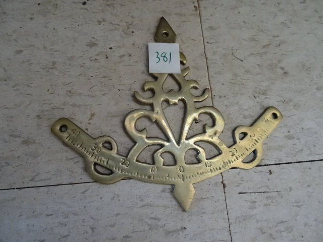 lot 381 image: Brass Wall Hanging