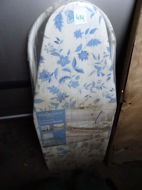 lot 414 image: Main Stays Ironing Board