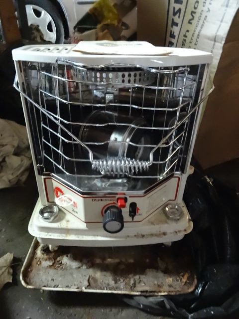 lot 442 image: Alaskan Kerosene Heater