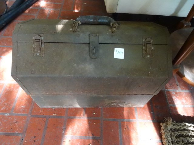 lot 443 image: Vintage USN Tool Box with Tools