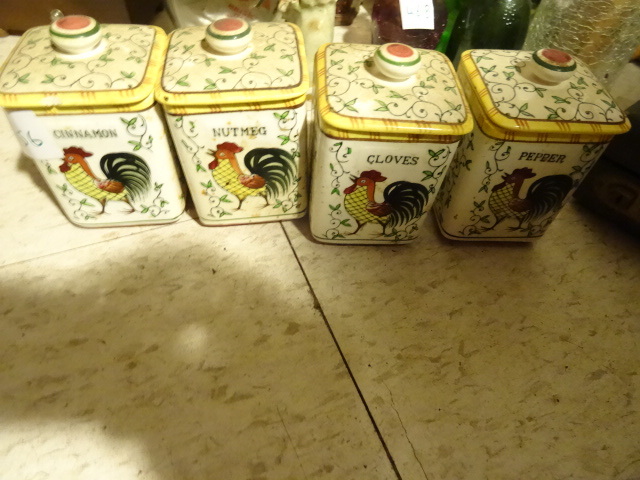 lot 456 image: Ceramic 21 Piece Spice Canisters