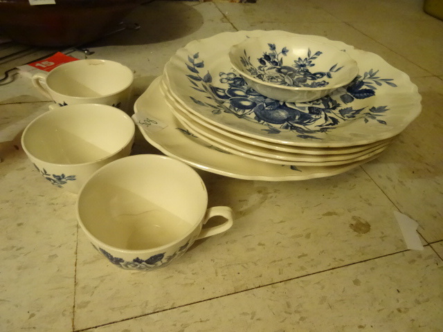 lot 508 image: English Staffordshire Gainsborough Dishes,