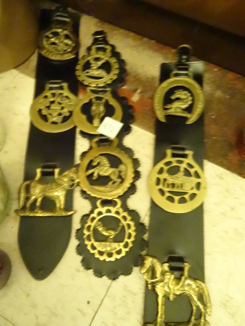 lot 472 image: 3 Brass Wall Hangings