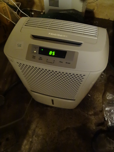 lot 532 image: Dehumidifier Frigidaire Powers on