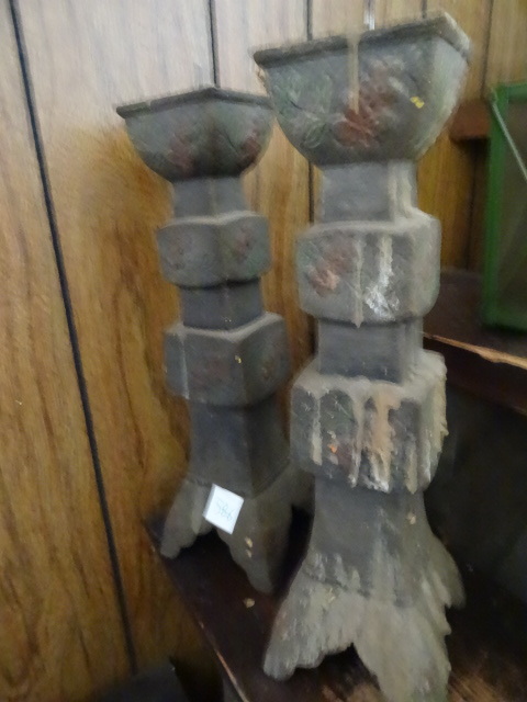 lot 586 image: 2 Vintage Wood Pillar Candle Holders