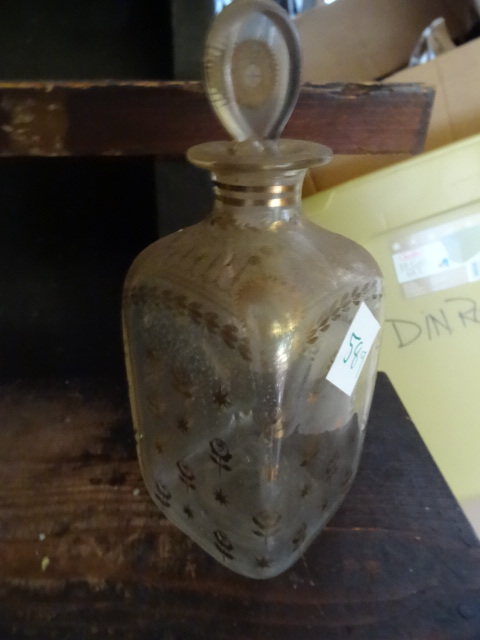 lot 589 image: Vintage Glass Decanter