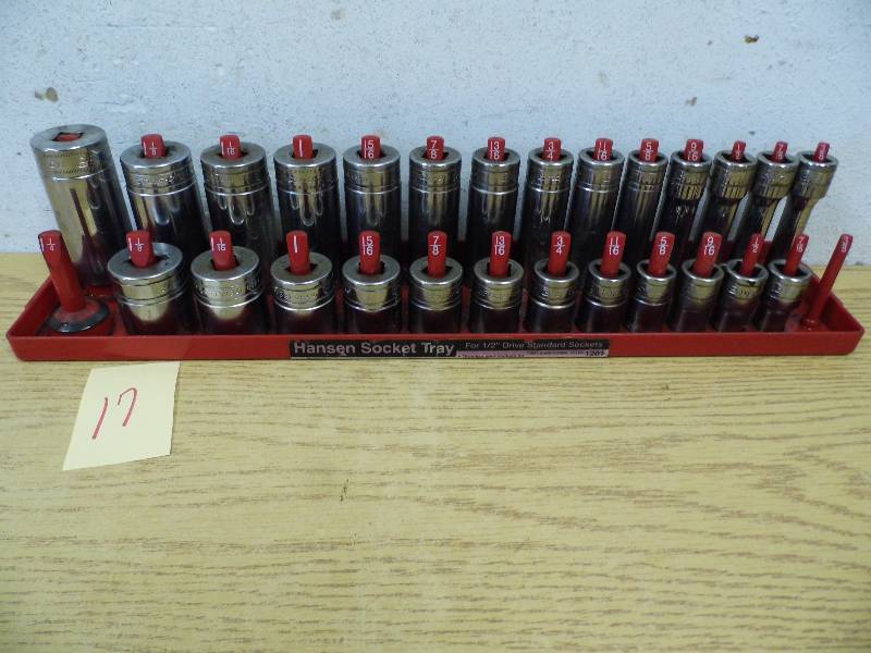 Sockets w Tray