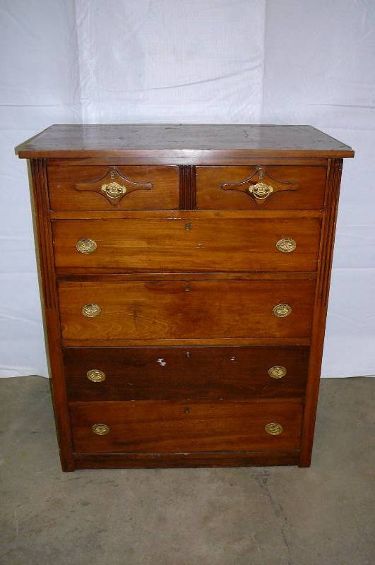 Vintage dresser