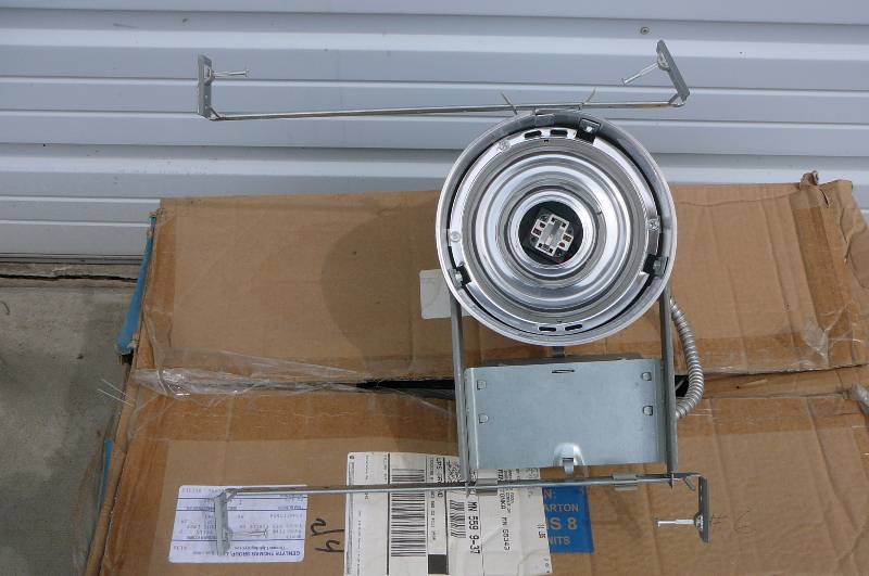 6 compact fluorescent recessed housing