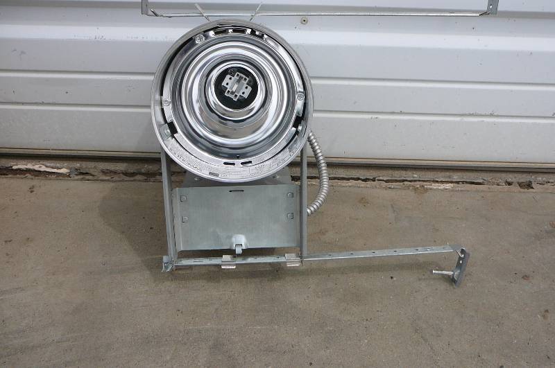 6 compact fluorescent recessed housing