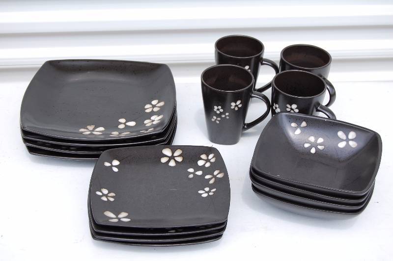 Dishware