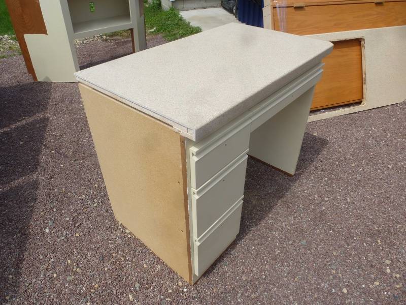 Desk Unit