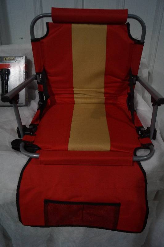 Stadium Seat & LED Flashlight