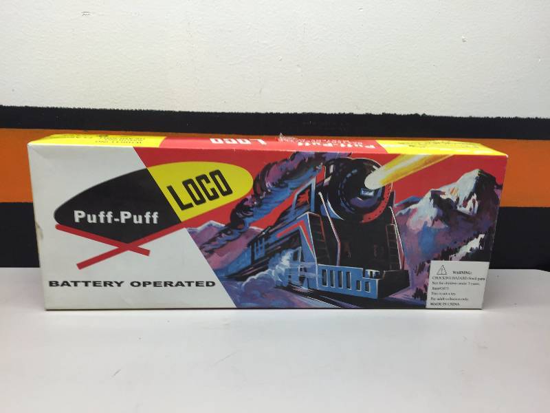 lot 5 image: MATTEL HOT WHEELS RACE TRACK, NOAHS ARK PLAY SET, BIG MOUTH BILLY BASS SINGING FISH, SIMON GAME, PUFF-PUFF LOCO BATTERY TRAIN SET