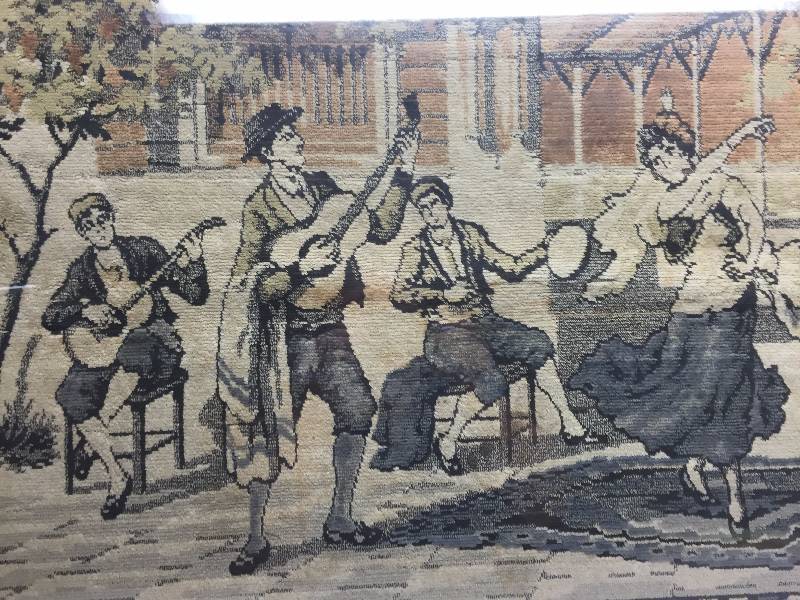 lot 32 image: FOLK ART FRAME PICTURE