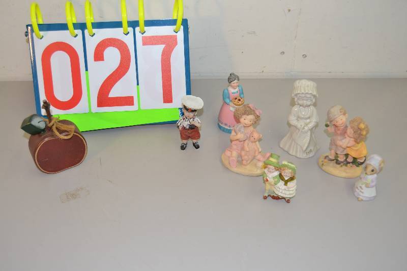 Figurines