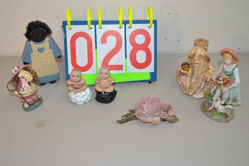 Figurines