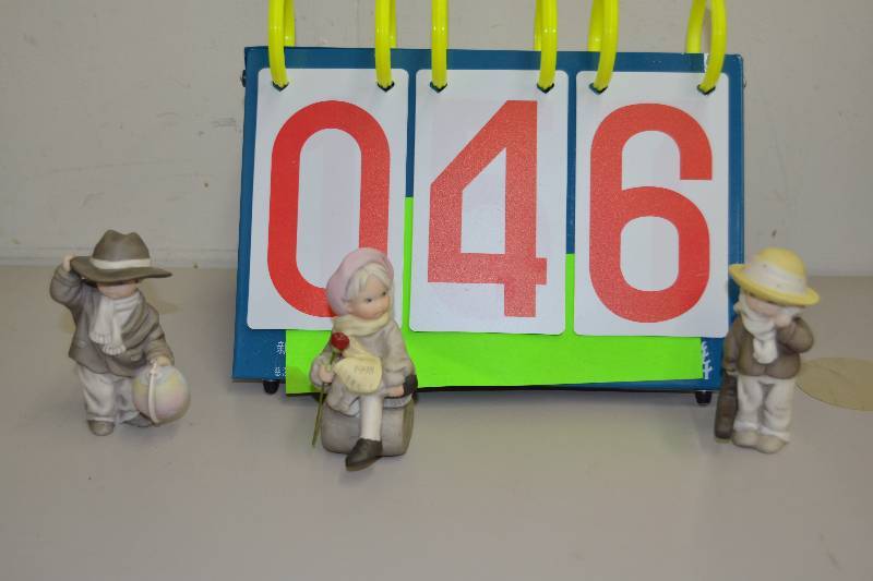 Figurines