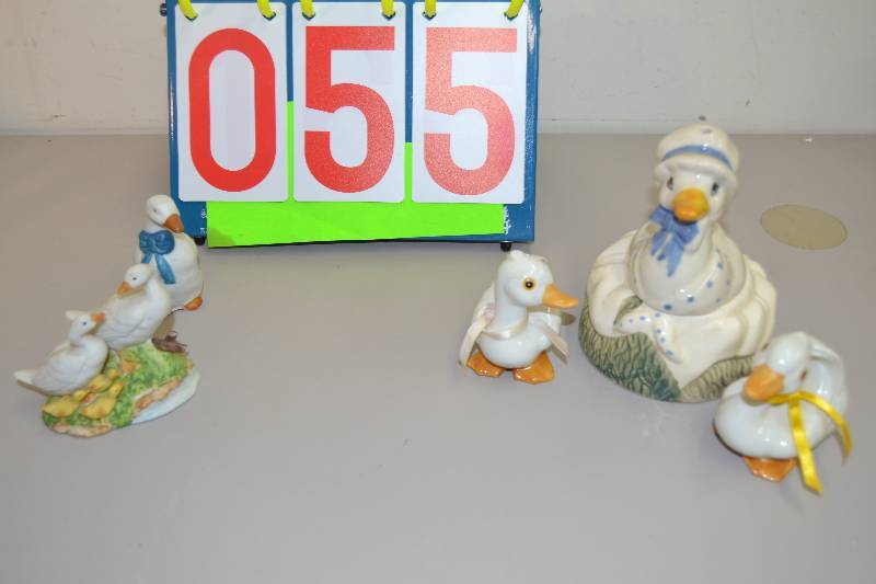 Figurines