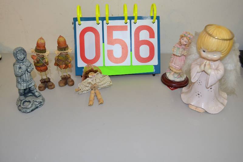 Figurines