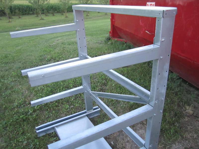 Heavy galvanized steel rack, made t...