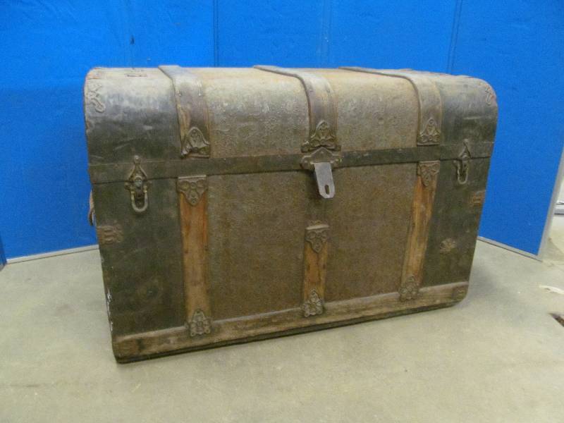 Vintage Travelers Chest