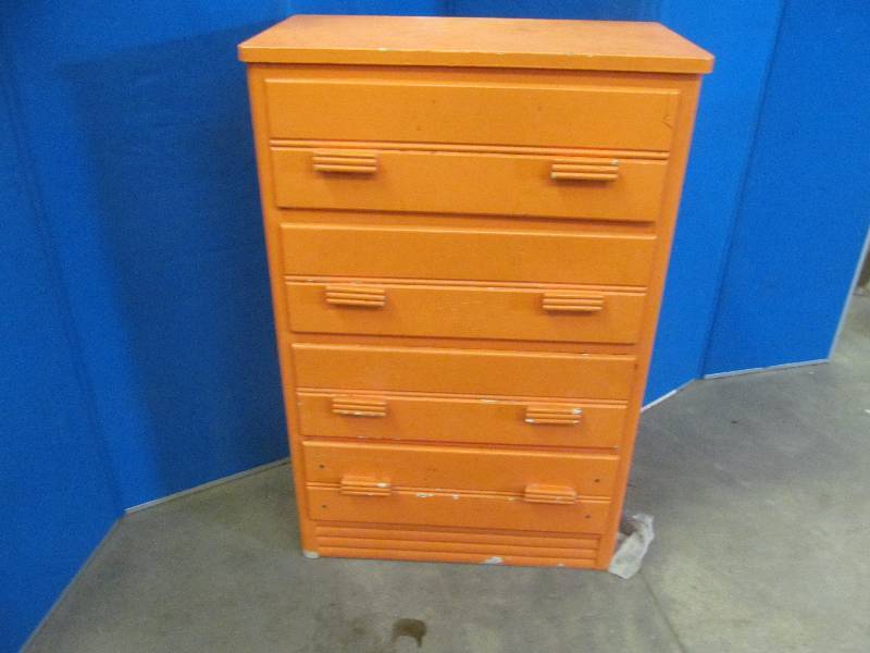 Dresser