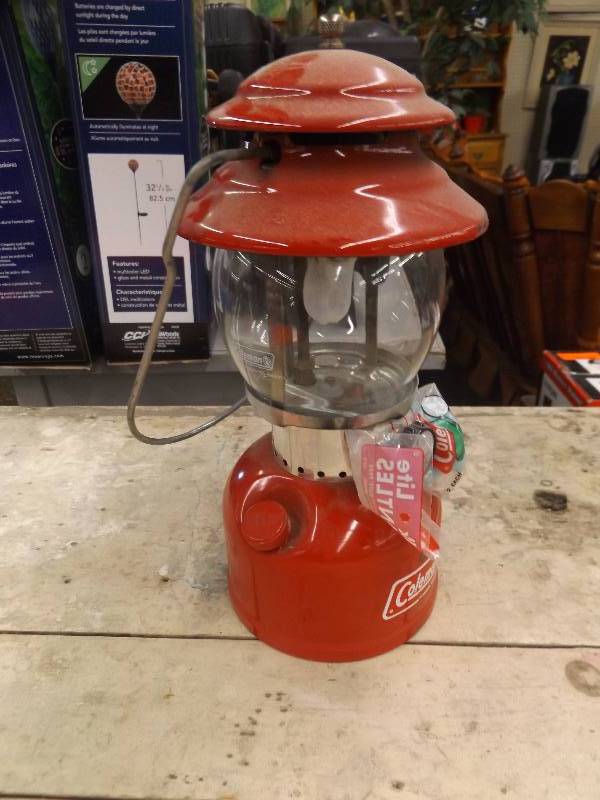 lot 131 image: Coleman Lantern, red