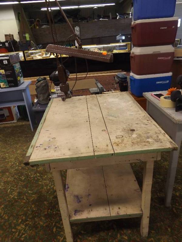 lot 90 image: Old Wooden Table With Adjustable Desk Light Clamped To It