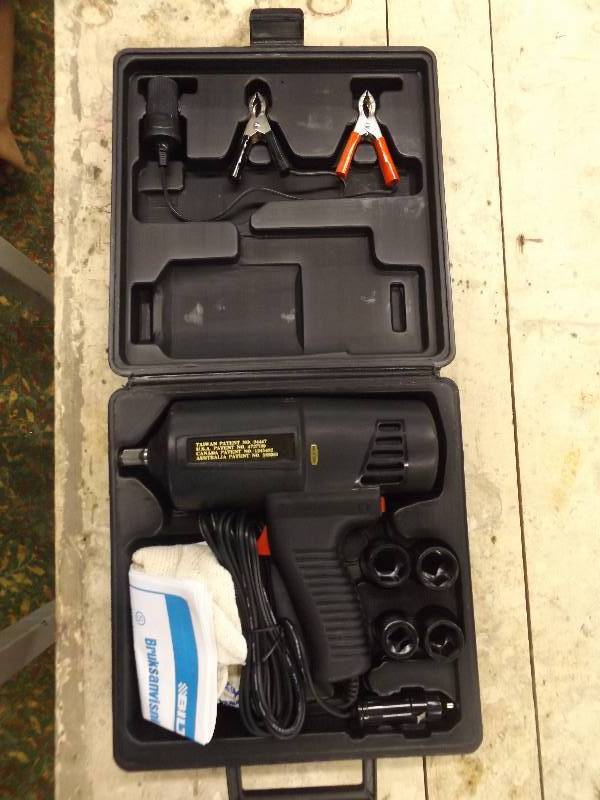 lot 99 image: Electric Impact Gun