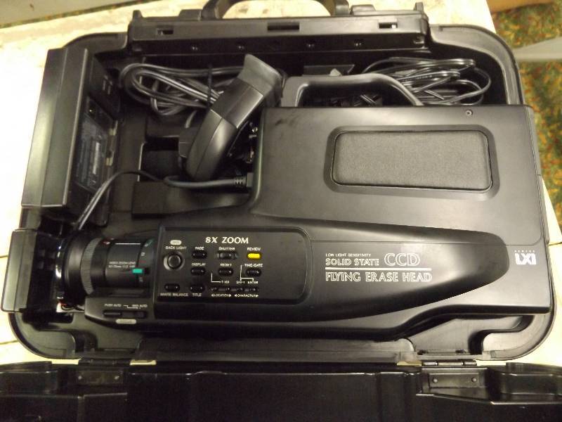lot 109 image: VHS Video Camcorder