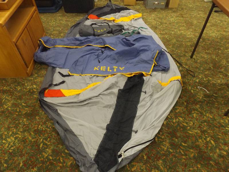 lot 213 image: Kelty Tent